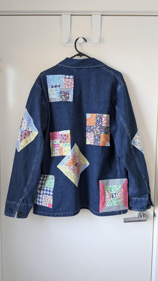 Upcycled Denim Jacket with Floral Patchwork – Handmade One of a Kind | Size M/L