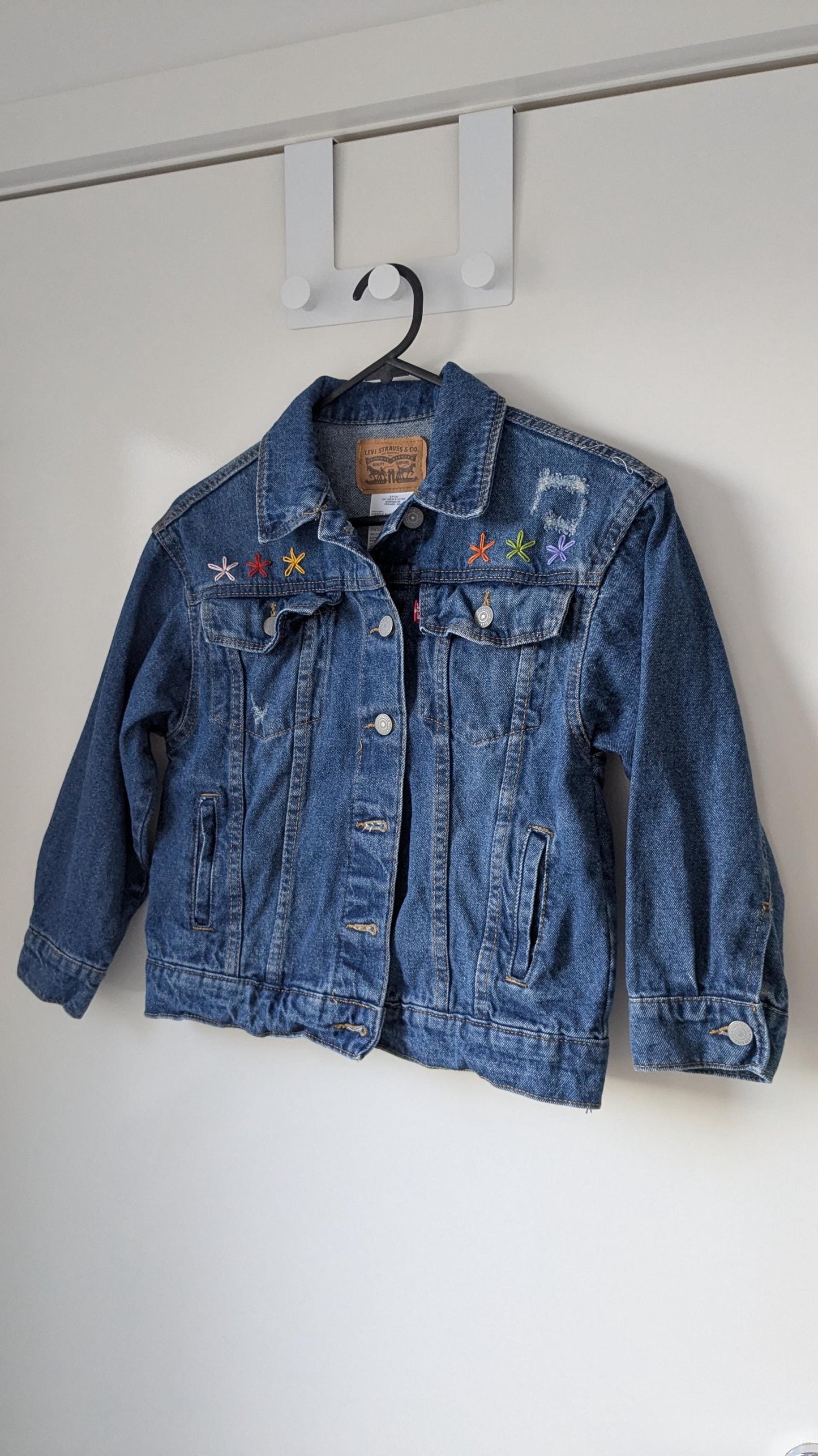 Upcycled Kids’ Levi’s Denim Jacket – Retro Floral Patchwork & Hand Embroidery | Fits 8–10 Years