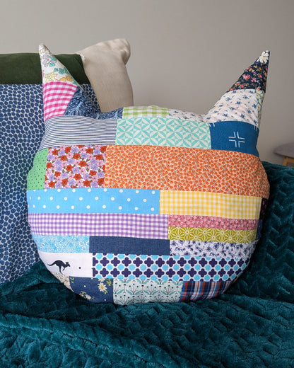 🐱 Patchwork Cat-Shaped Cushion – PDF Sewing Pattern + Tutorial