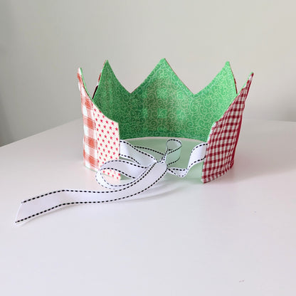 🎄 Christmas Fabric Crown – Free Sewing Template (3 Ways to Sew!)