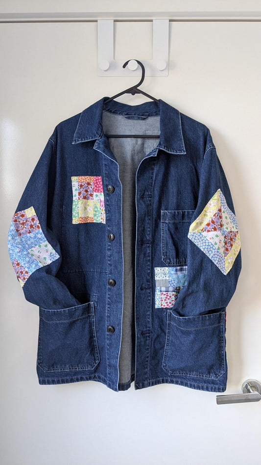 Upcycled Denim Jacket with Floral Patchwork – Handmade One of a Kind | Size M/L