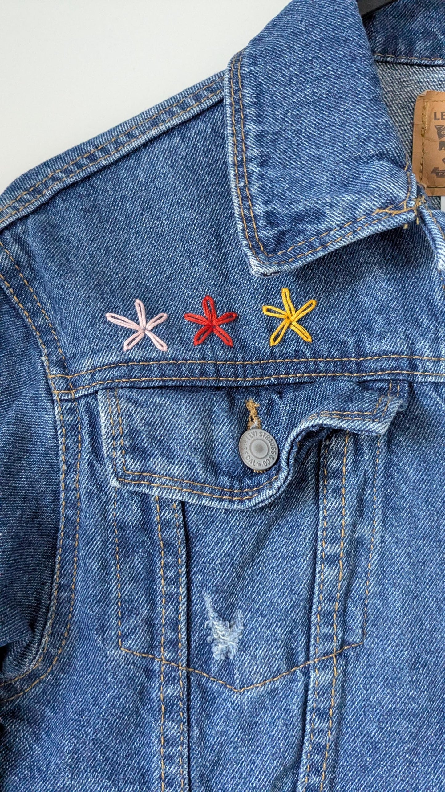 Upcycled Kids’ Levi’s Denim Jacket – Retro Floral Patchwork & Hand Embroidery | Fits 8–10 Years